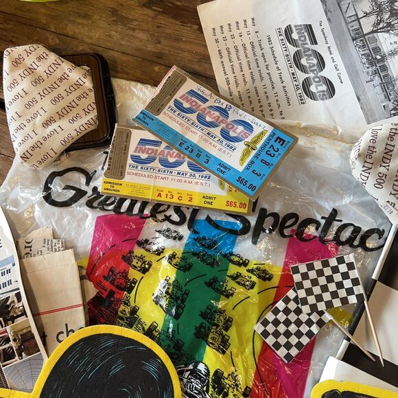 Vintage 80s Indy 500 Souvenir Lot Tickets Pennant Programs Coin Purses 3+ LBs - Picture 4 of 11